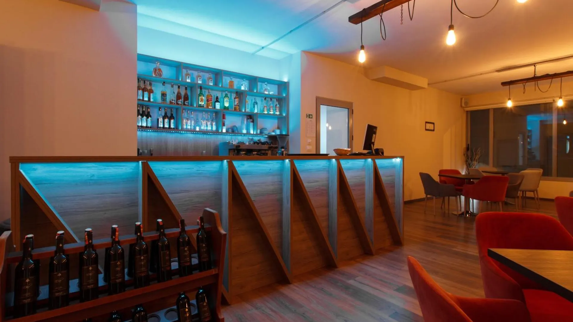 Grand Blue Aparthotel Sarande