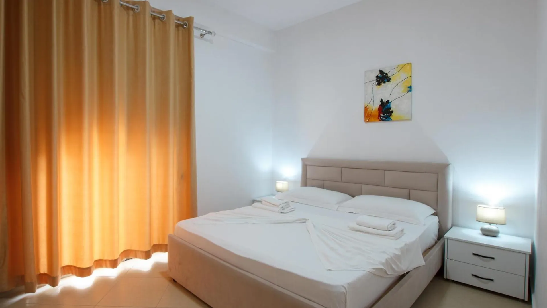 Grand Blue Aparthotel Sarande 0*,