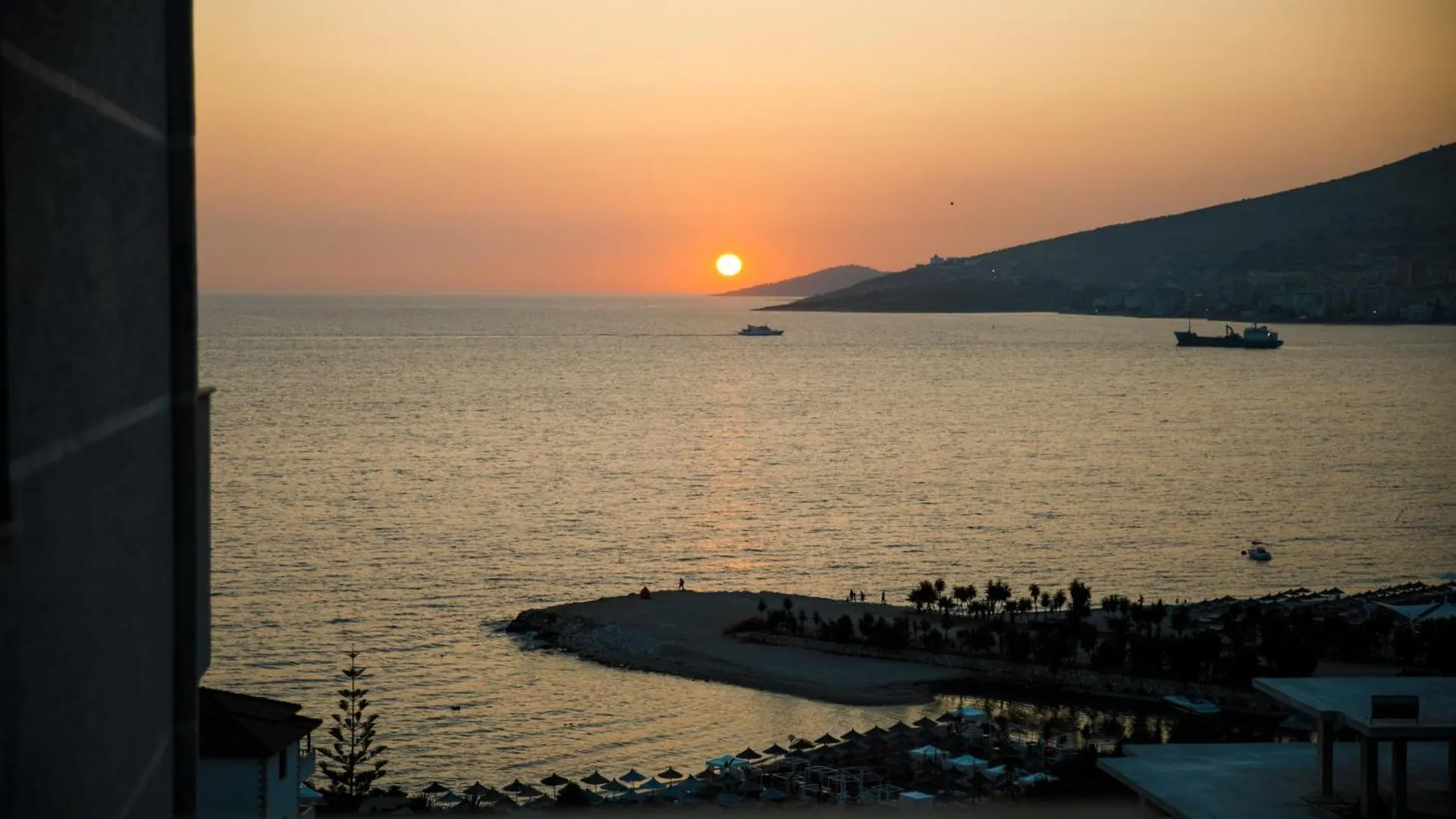 Grand Blue Aparthotel Sarande Albania